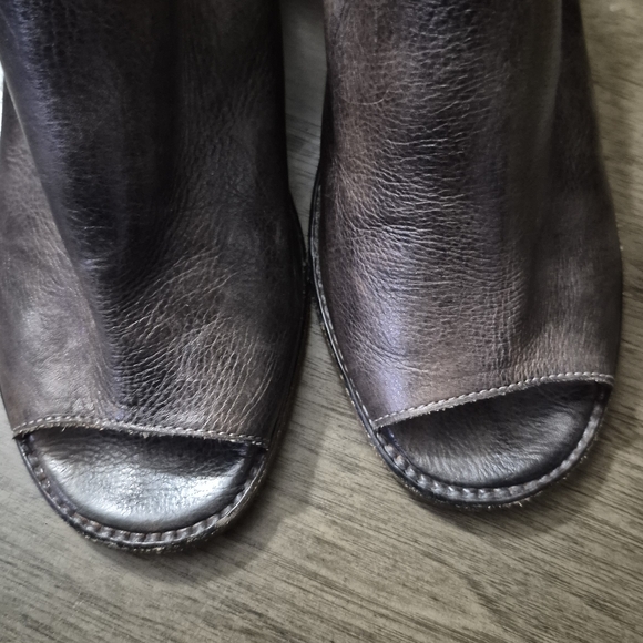 Dark Brown Distressed Leather Chunky Heel Sandle Size 8.5 - Picture 5 of 10